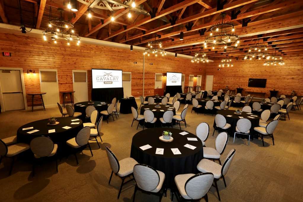 Cavalry Court, By Valencia Hotel Collection College Station Facilidades foto