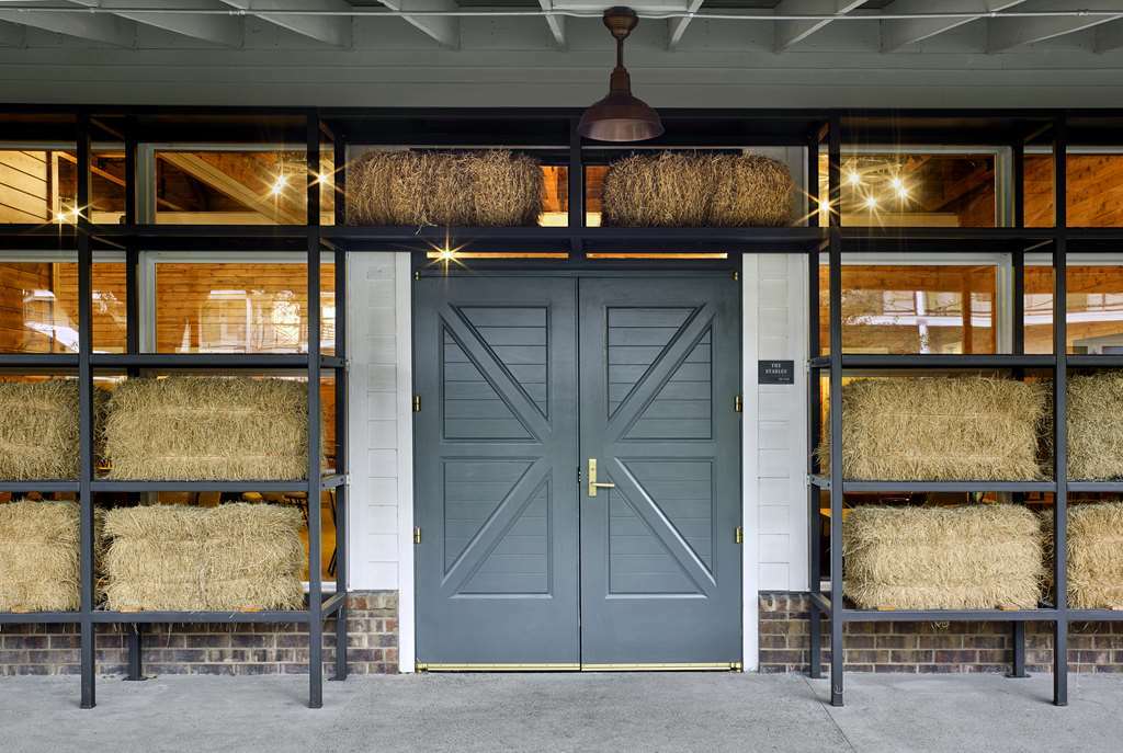 Cavalry Court, By Valencia Hotel Collection College Station Facilidades foto